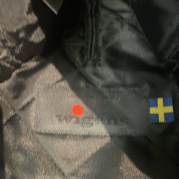 Wigens Silk/Wool Pub cap with “Tuckaway” Earflaps - Picture 6 of 6